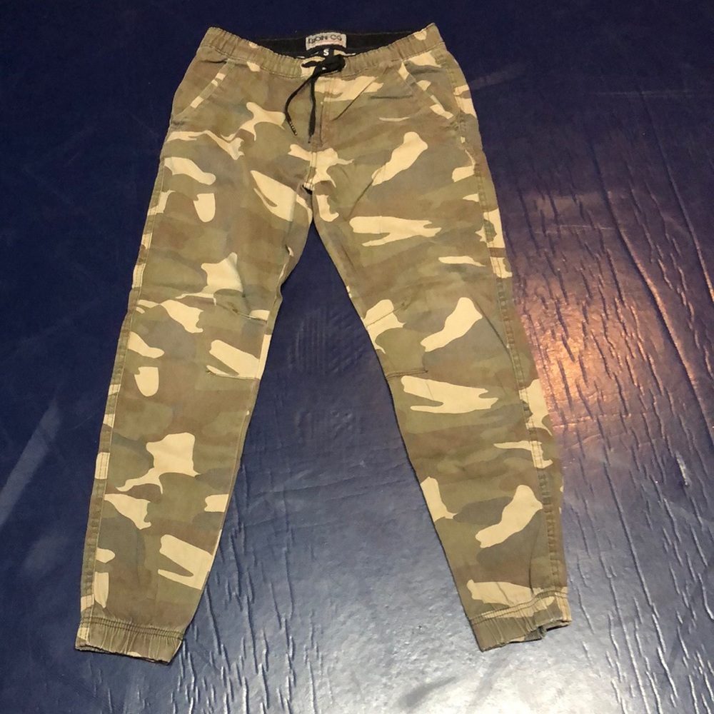 Iron Co Camo Joggers